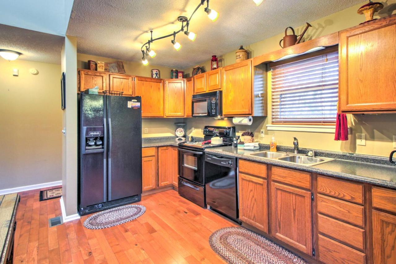 Tree Top Dream Cabin With Hot Tub In Gatlinburg! Vila Exterior foto