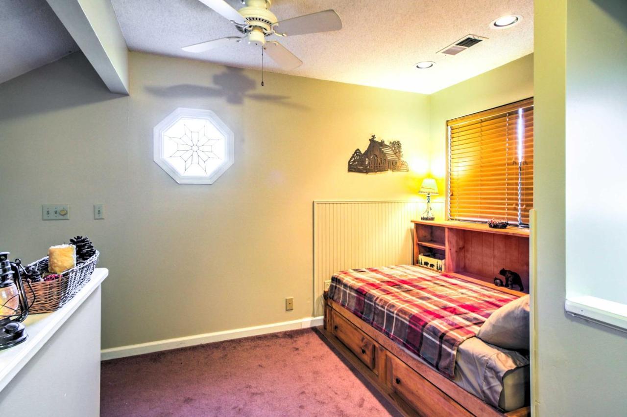 Tree Top Dream Cabin With Hot Tub In Gatlinburg! Vila Exterior foto